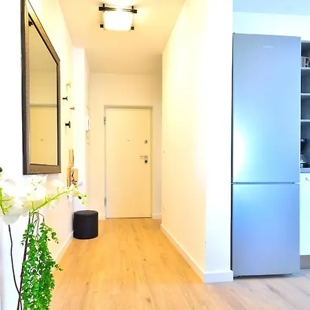 Maia Apartment *