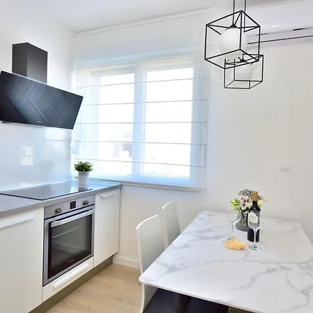 Maia Apartment